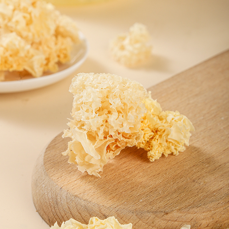 Dried White Tremella (Tremella fuciformis) — Gutian Snow Fungus, Soft & Gelatinous, 500g Bulk - Image 3