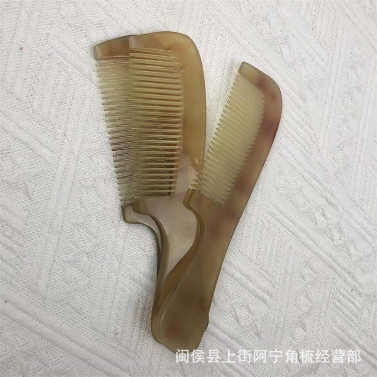 Goat Horn Comb 16cm Medium Handle Massage Comb for Scalp and Hair Care - Image 3