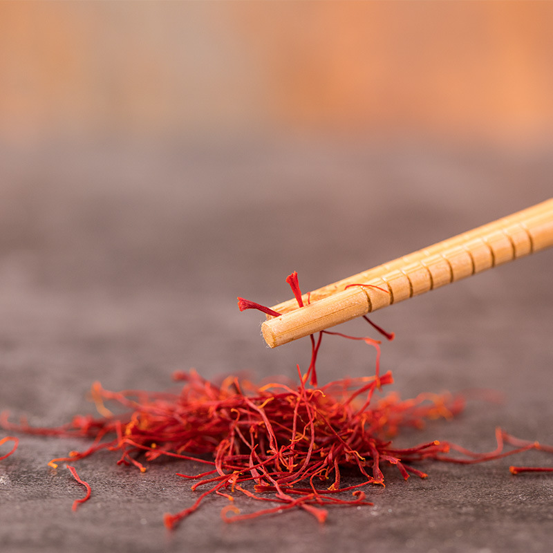 Premium Saffron Threads Zang Hong Hua Crocus sativus Dried Stigmas for Culinary and Herbal Use 3g Bottle - Image 3