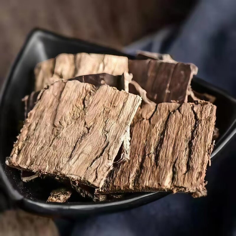 Eucommia Bark Slices (Eucommia ulmoides) — Salt-Processed & Stir-Fried Du Zhong for Soup & Tea - Image 4