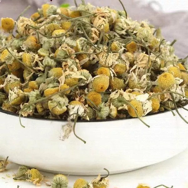 Dried Chamomile Flowers Yang Gan Ju Loose Herbal Tea 40g Jar - Image 3