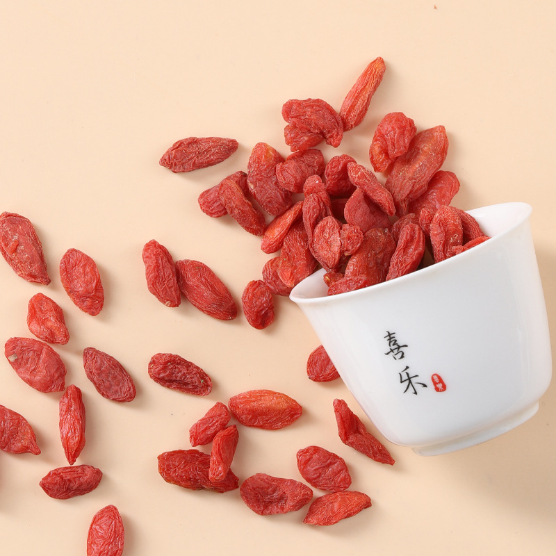 Tai Ju Goji Nuzhenzi Sangshen Fupenzi Herbal Tea Blend 40g Chrysanthemum Wolfberry Mulberry Raspberry Loose Tea - Image 2