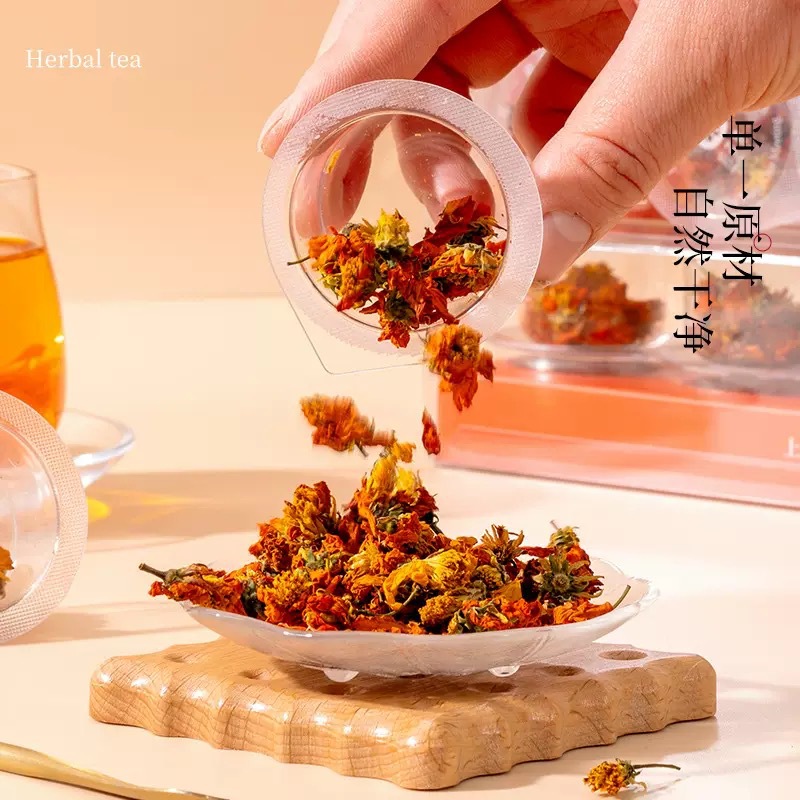 Tianshan Ice Chrysanthemum Herbal Tea Blend with Longan Red Date Goji Rose 50g Small Jar Flower Tea - Image 3