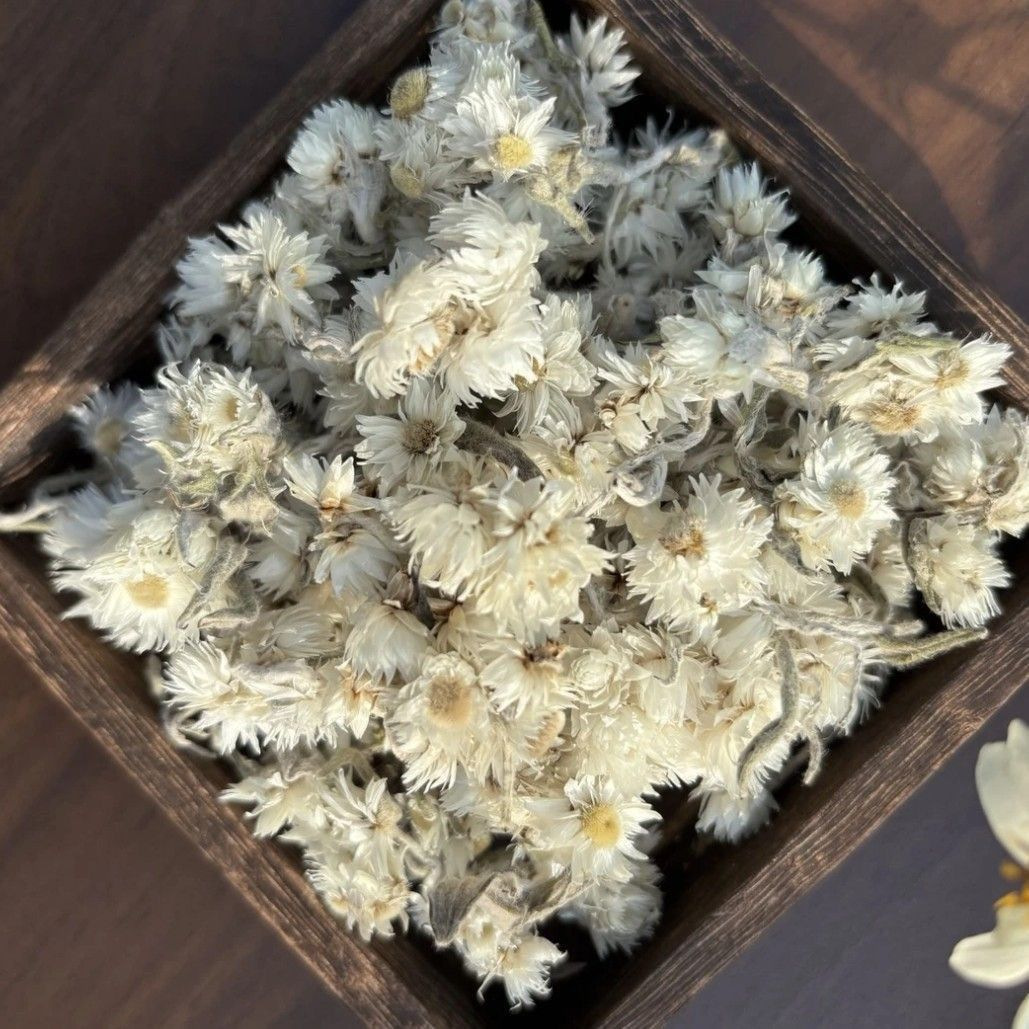 Ganzi Glacier Snow Chrysanthemum Dried Flower Tea 10g Box Sun Dried Unsweetened - Image 3
