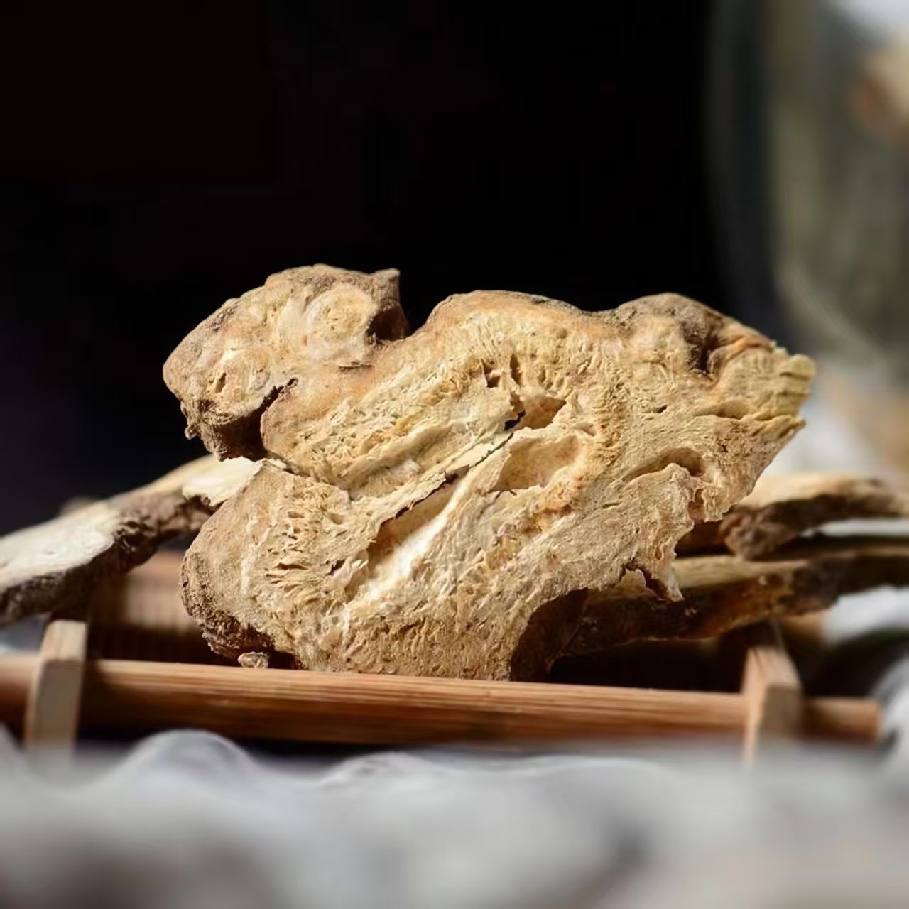 Sheng Bai Zhu Slices (Atractylodes macrocephala) — Zhejiang Dried Food Herb, 500g - Image 3