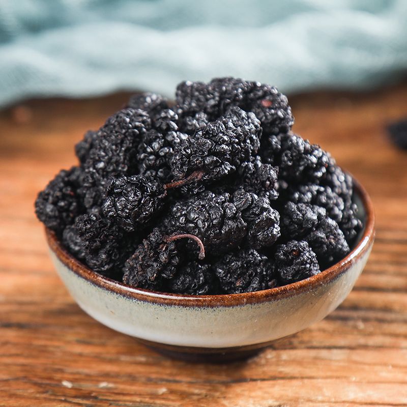 Dried Black Mulberry Sang Shen Zi 140g Jar Ready to Eat Herbal Snack - Image 2