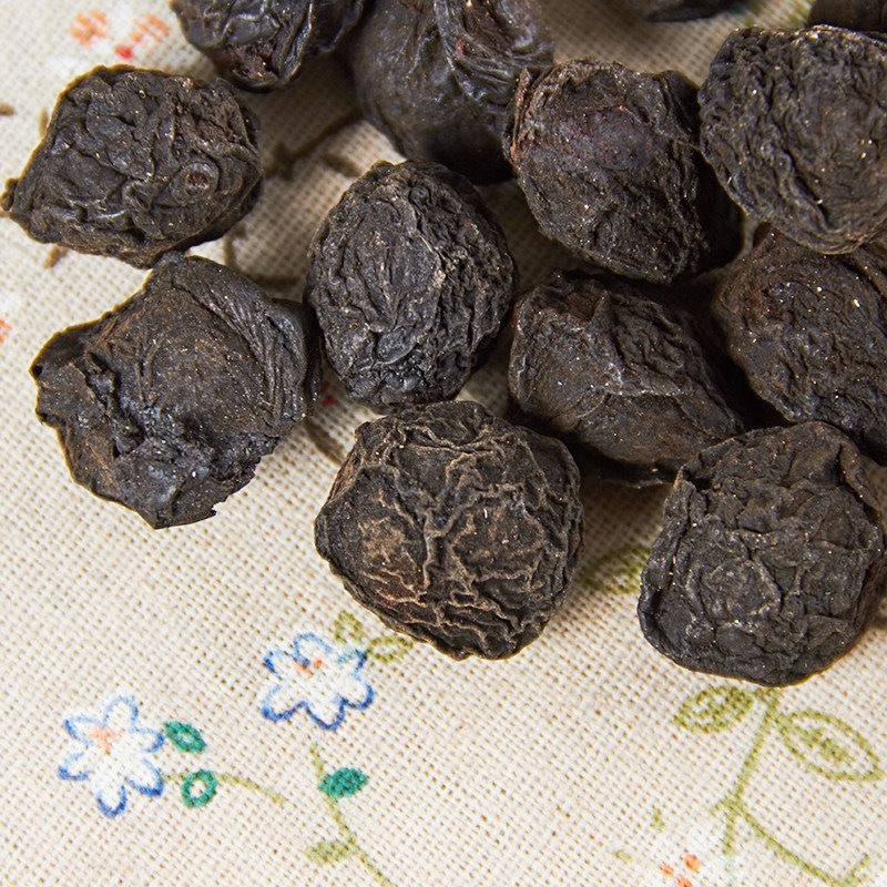Dried Wu Mei Dark Plum 500g Whole Smoked Plum Fruit for Suan Mei Tang Herbal Drink and Tea - Image 4
