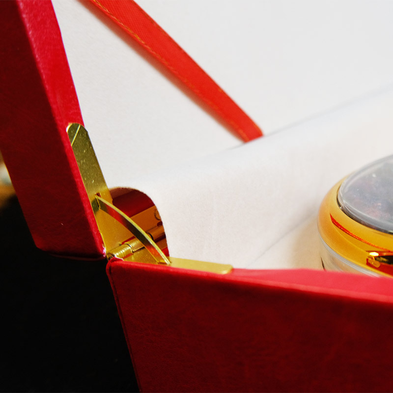 Four Treasure Gift Box with Changbai Mountain Ginseng American Ginseng Deer Antler and Lingzhi for Soup and Wine Soaking - Image 2