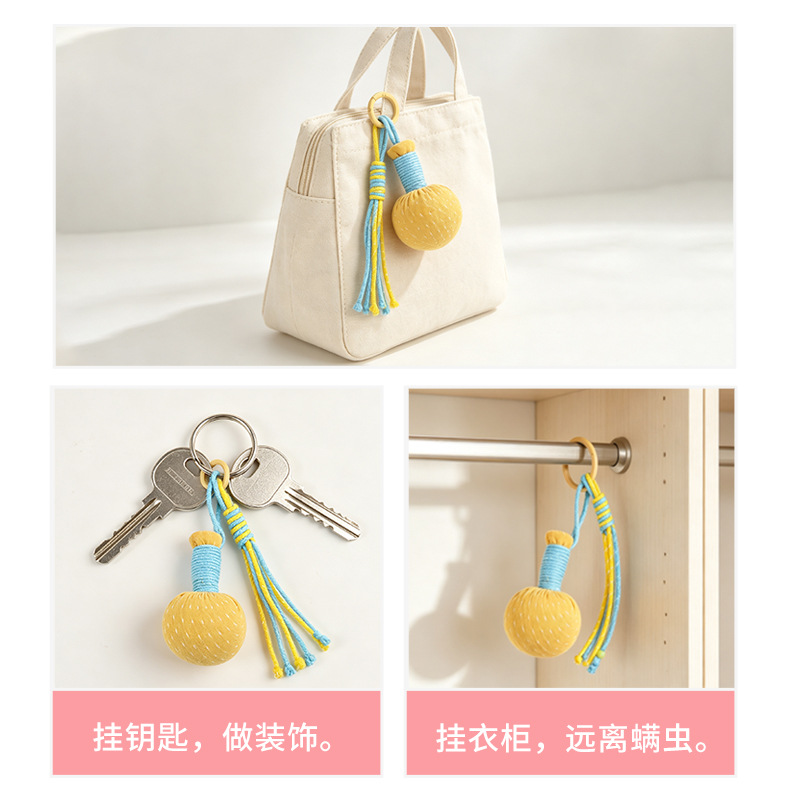 Mini Mugwort Charm Handwoven Cotton Keychain Bag Pendant Creative Herbal Gift Accessory - Image 3