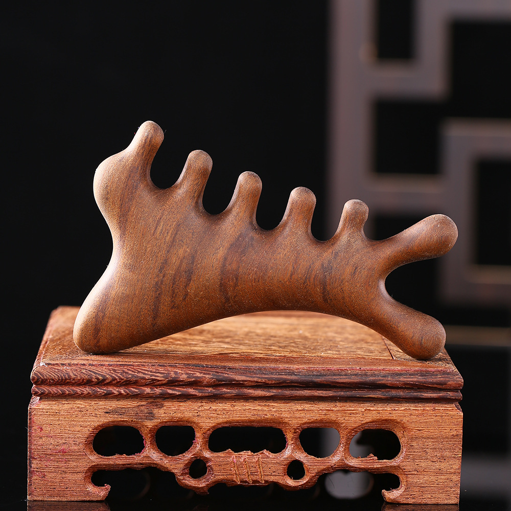 Sandalwood 4-in-1 Meridian Massage Comb Scalp Gua Sha Tool for Head Face and Eye Care 10x6.5cm - Image 2