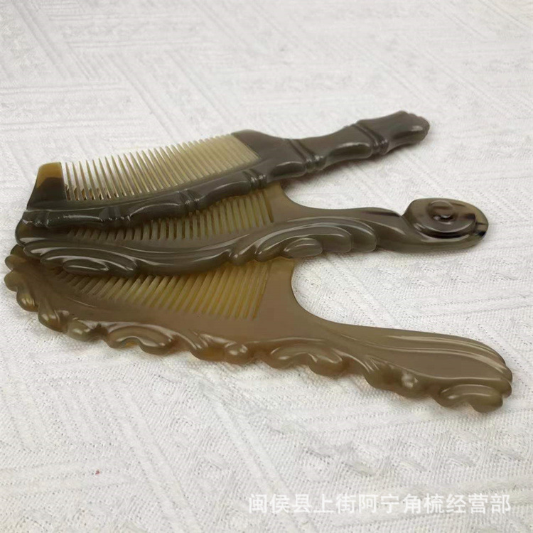 Handcrafted Horn Comb 21cm Thick Handle Round Teeth Massage Comb Carved Design - Image 3