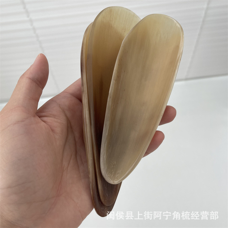 Natural Buffalo Horn Gua Sha Board Half-Edge Scraping Plate for Beauty Massage and Body Care - Image 4