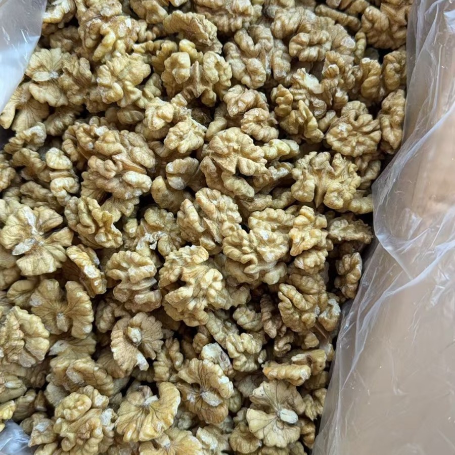 Walnut Kernels Whole Box Grade 1 Dried Walnut Meat for Snacking Baking and Herbal Soups - Image 3