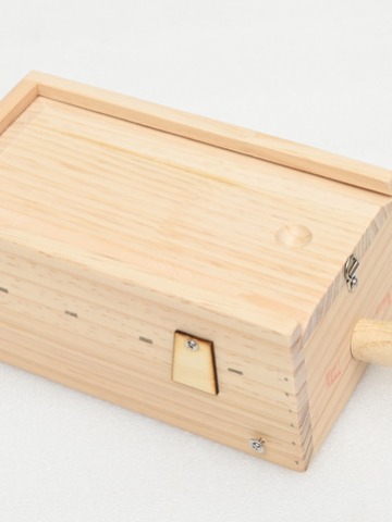 Wooden Moxibustion Box Portable Ai Jiu Moxa Burner for Home Use on Waist Abdomen Legs and Belly - Image 3