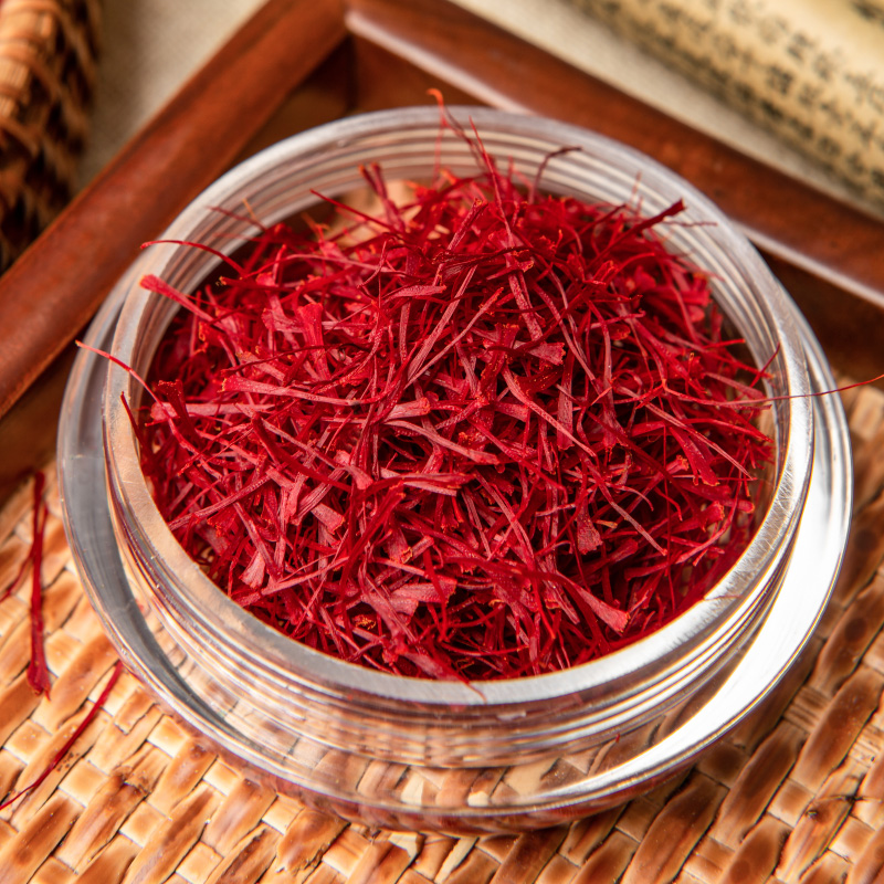 Saffron Threads Zang Hong Hua 1g Jar for Tea Infusion and Culinary Use Premium Gift Box - Image 4