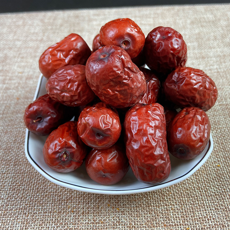 Premium Xinjiang Red Dates Ruoqiang Grey Jujube 500g Ready to Eat Dried Fruit Sweet Snack and Tea - Image 2