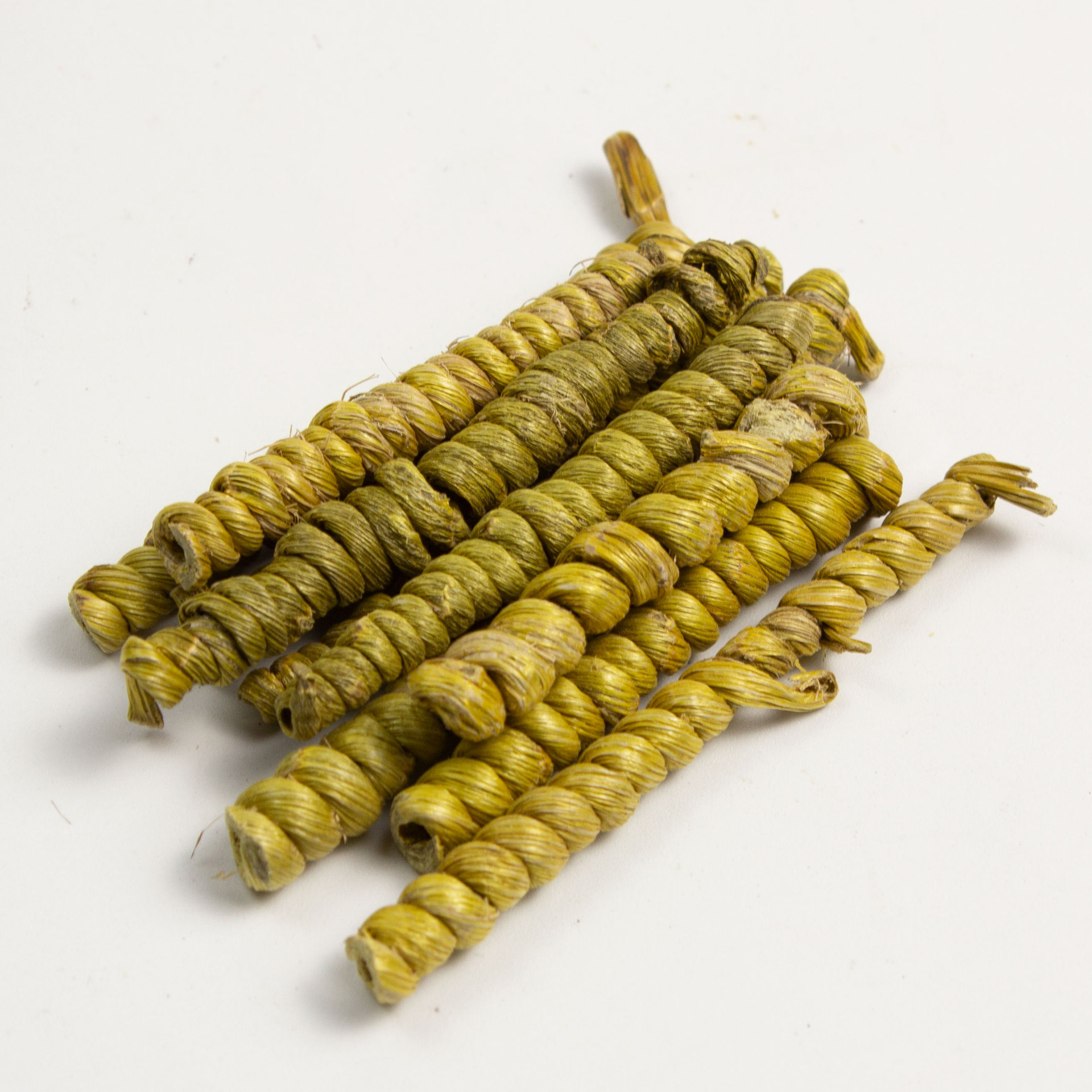 Tie Pi Shi Hu Dendrobium Officinale Feng Dou Dried Herb Gift Box Ready to Eat 500g - Image 2