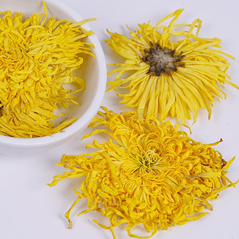 Golden Silk Imperial Chrysanthemum (Chrysanthemum morifolium) — Huangshan Dried Flower Tea, 20g Jar - Image 3