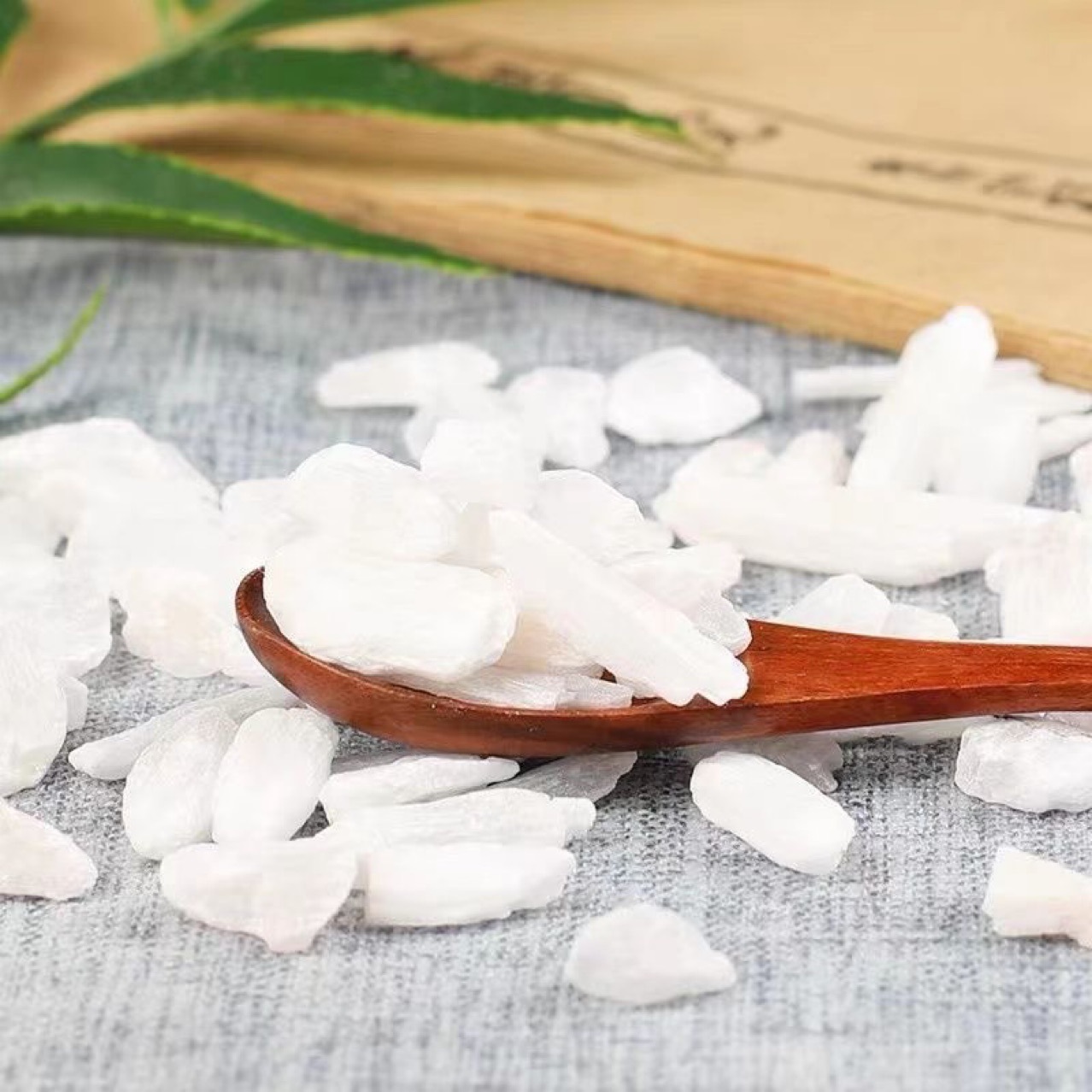 Raw Gypsum (Shi Gao) — Dried Mineral Herb Pieces for TCM Decoction & Food Use - Image 2