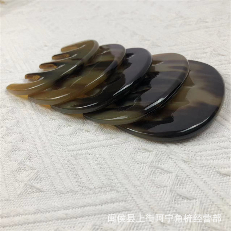 Natural Horn Five Tooth Comb Thickened Head Massage Comb for Scalp Care and Meridian Grooming - Image 3