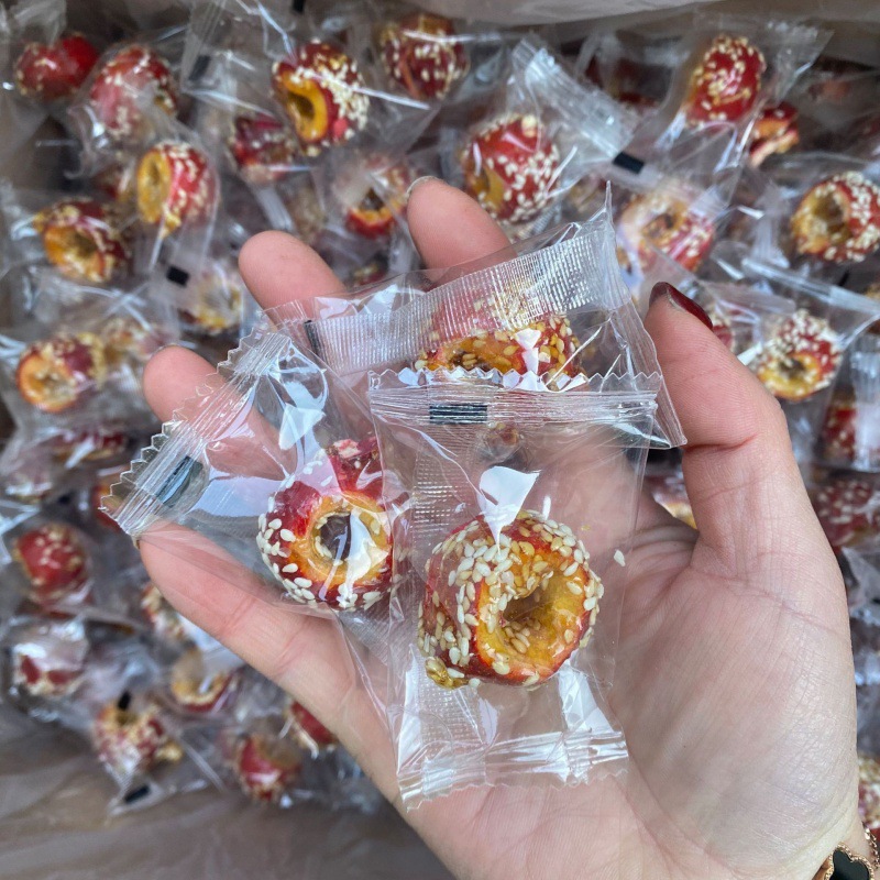 Freeze-Dried Hawthorn Candied Skewers (Crataegus pinnatifida) — Tanghulu-Style Hawthorn Fruit Snack - Image 4
